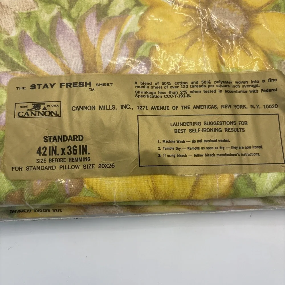 Vtg Cannon Monticello No Iron Pillowcases Mod Floral Hippie Boho NOS Sunny Daisy